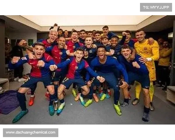 全面解析巴萨无缘欧联杯冠军的深层次关键原因与战术失误综合探讨 全面解析巴萨无缘欧联杯冠军的深层次关键原因与战术失误综合探讨